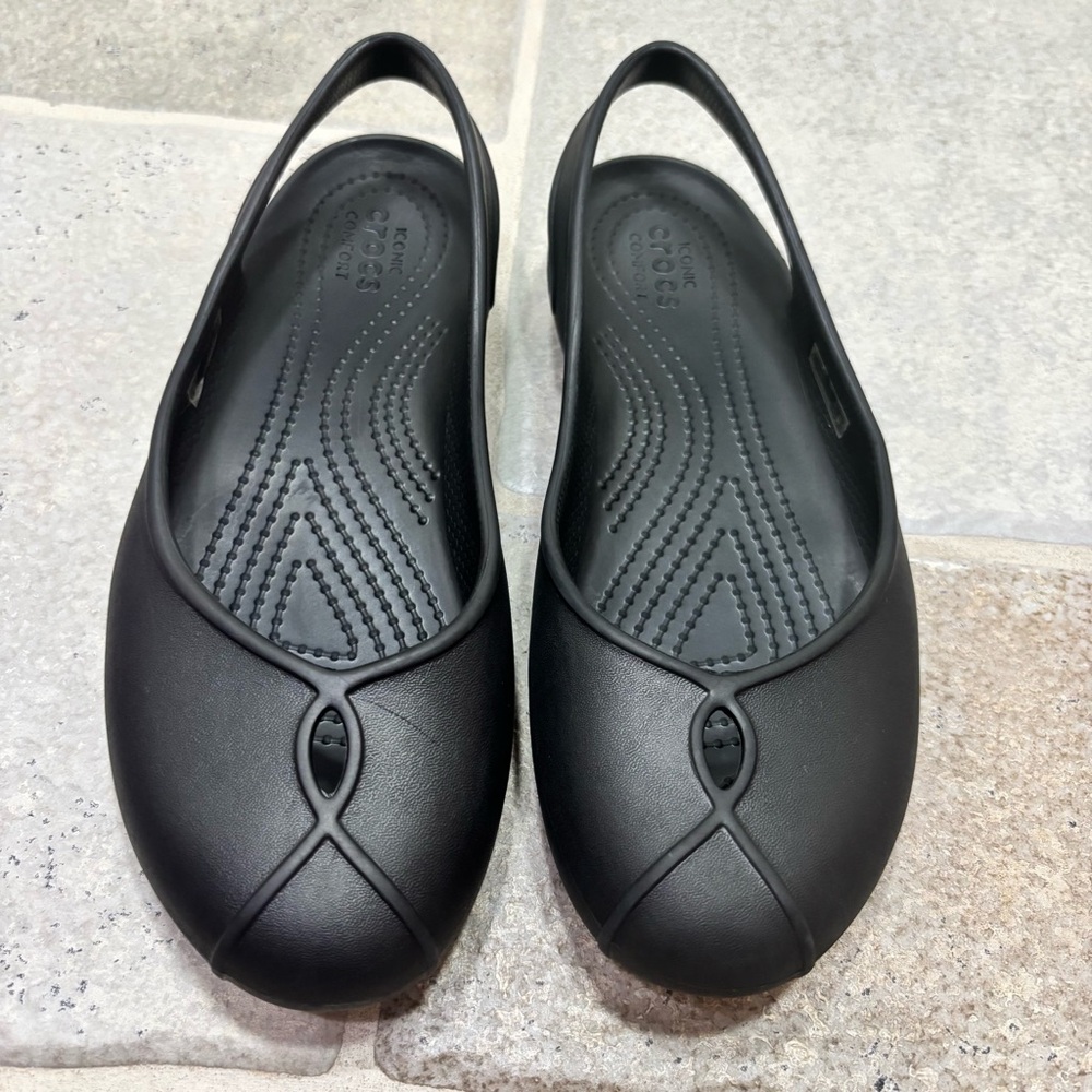 Crocs Iconic Comfort Olivia II Ballet Flats Women 7 Black Slingback Toe Detail